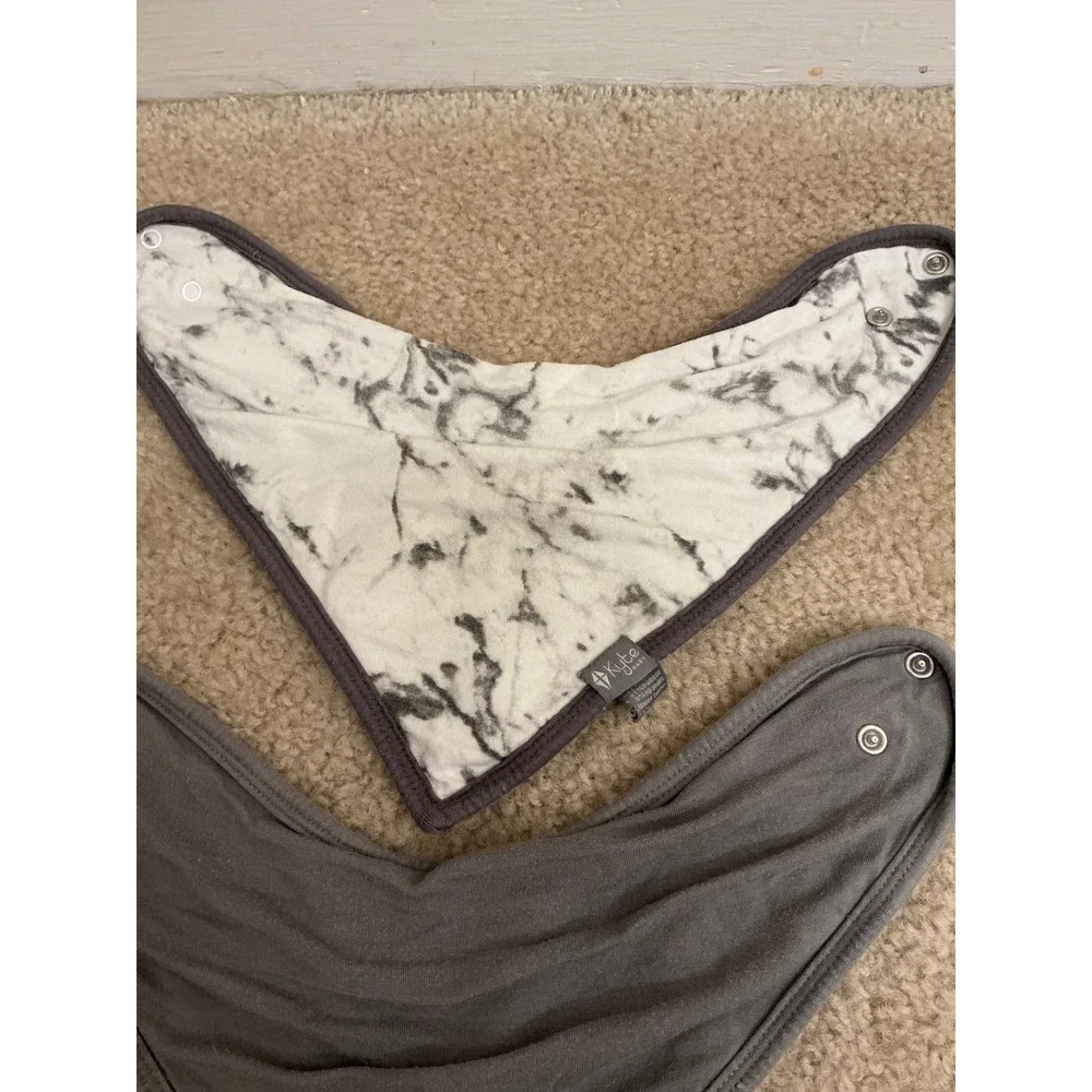 Kyle baby bandana bib lot 7 retired prints black white zen tree Canadian camo